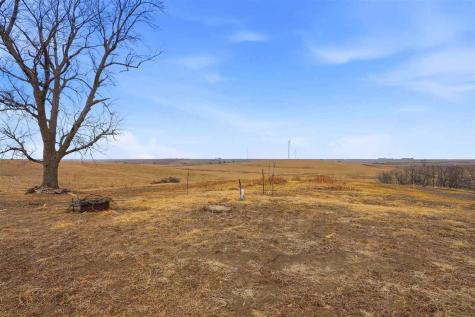 2087 520th Avenue Deep River IA 52222