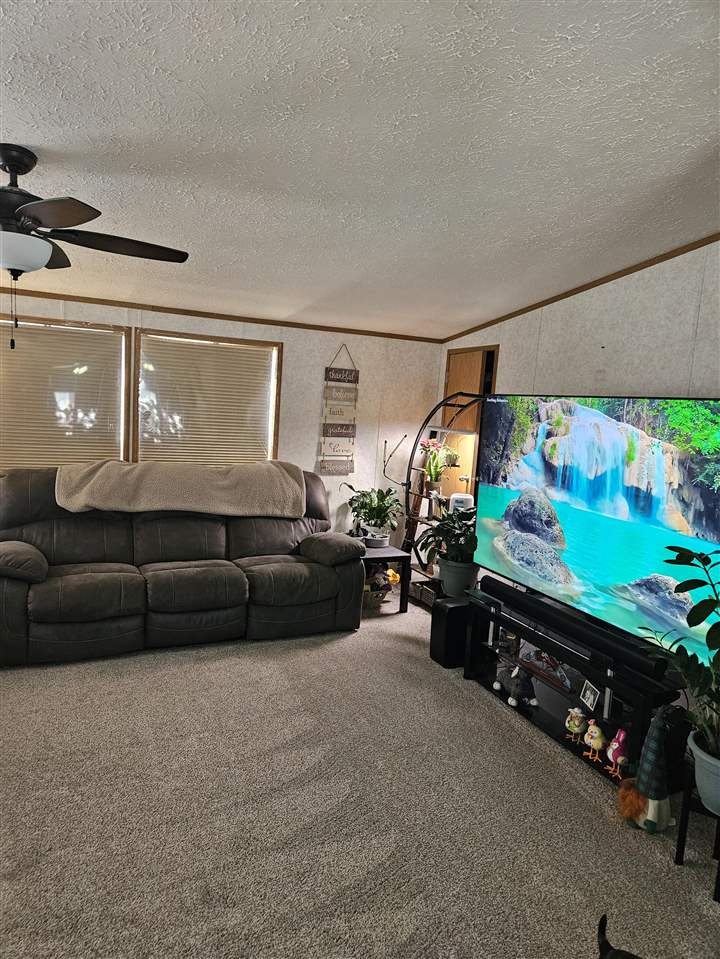 343 Mosswood Lane Iowa City IA 52246
