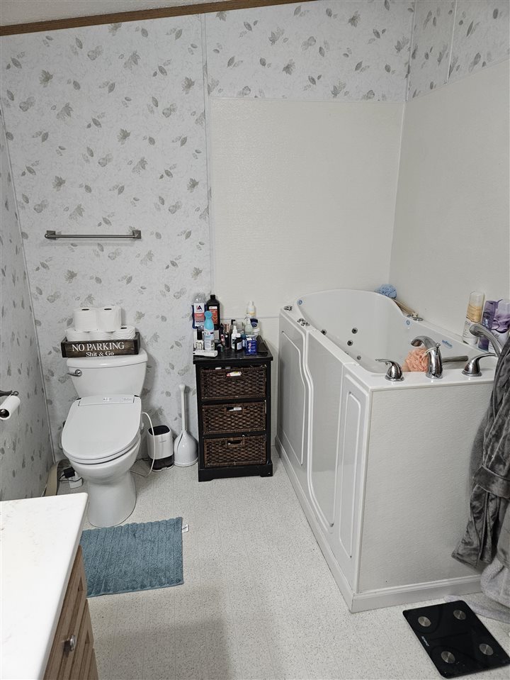 343 Mosswood Lane Iowa City IA 52246