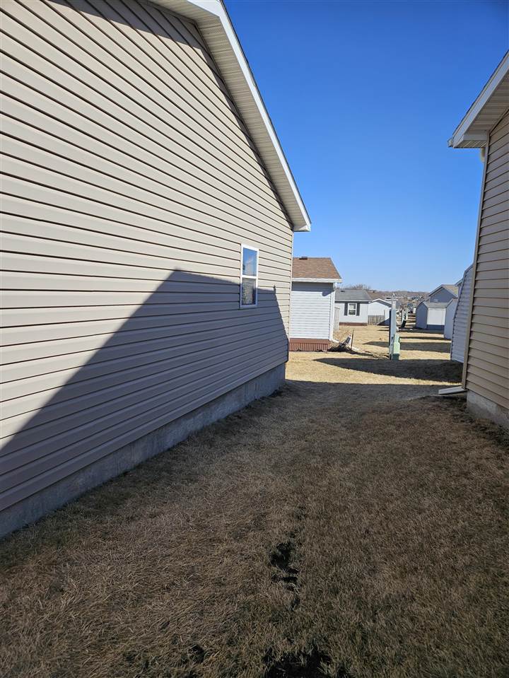 343 Mosswood Lane Iowa City IA 52246