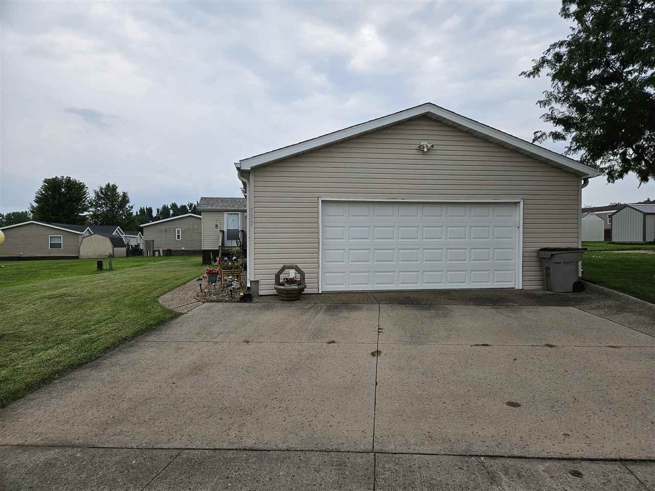 735 Bay Ridge Drive Iowa City IA 52240