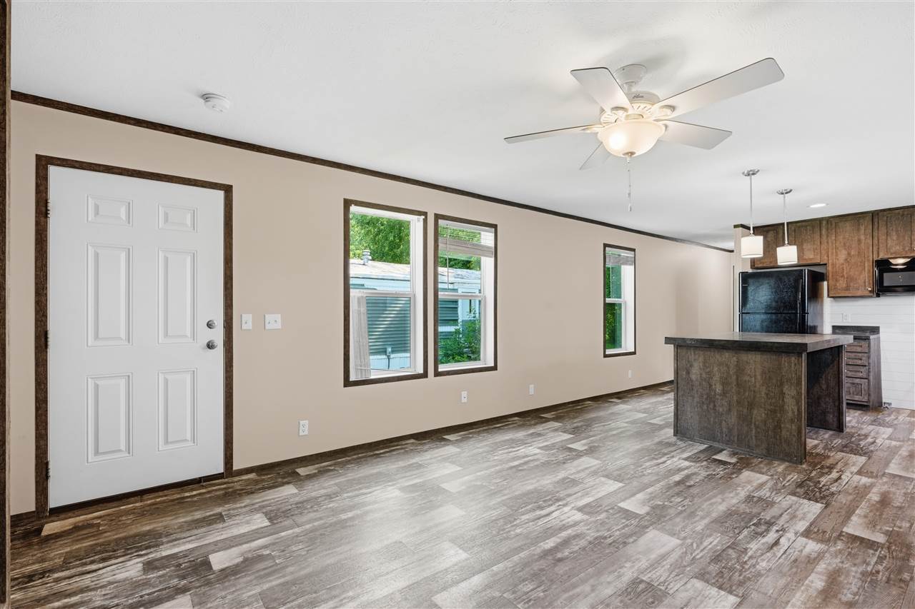 3701 2nd St Lot B04 Coralville IA 52241