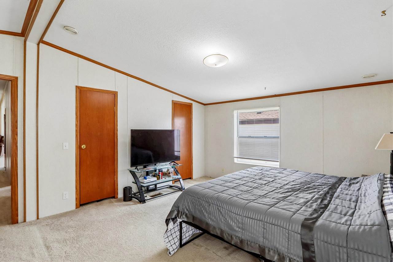 1668 Apache Drive Marion IA 52302