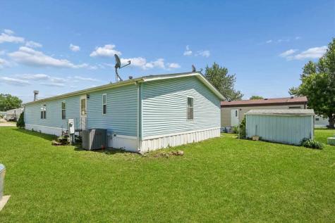 1668 Apache Drive Marion IA 52302