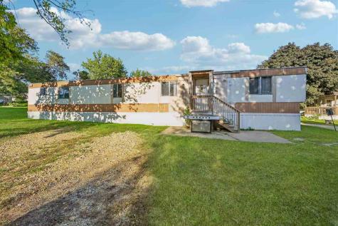 9710 York Street Anamosa IA 52205