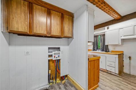 9710 York Street Anamosa IA 52205