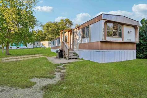 9710 York Street Anamosa IA 52205