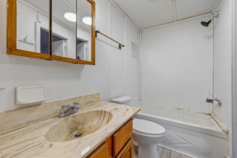 9710 York Street Anamosa IA 52205