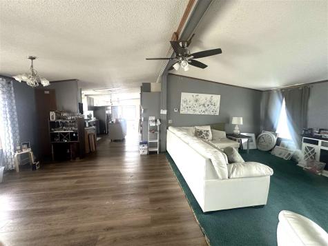 522 Jordan Drive Anamosa IA 52205