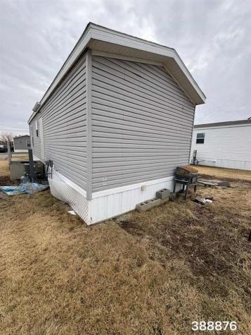 3451 Bristol Road Waterloo IA 50701