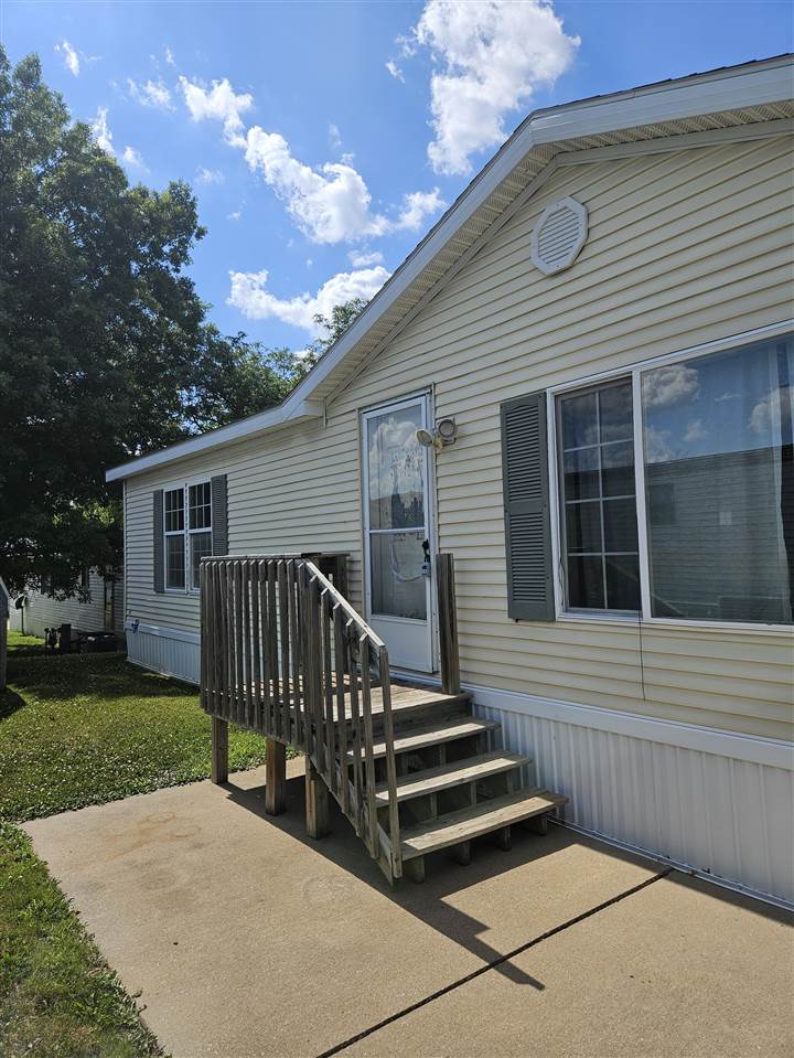 369 Saint Olaf Street SW Cedar Rapids IA 52404