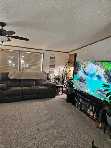 343 Mosswood Lane Iowa City IA 52246
