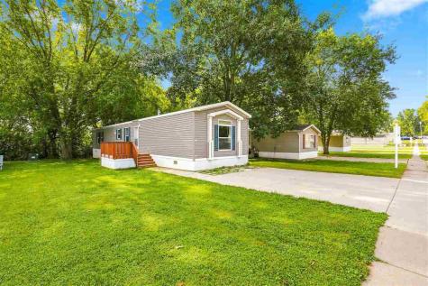 3701 2nd St Lot 372 Coralville IA 52241