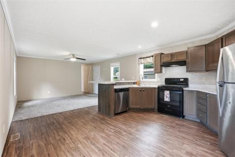 3701 2nd St Lot 372 Coralville IA 52241
