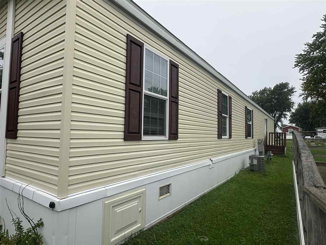 1922 SW Eastern Drive Cedar Rapids IA 52404-0000