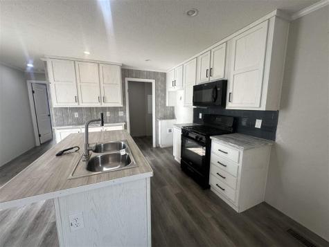 1922 SW Eastern Drive Cedar Rapids IA 52404-0000