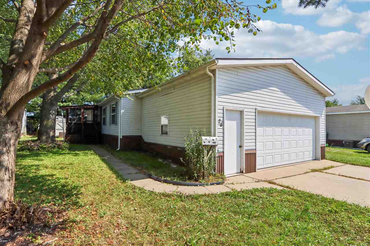 24 Erobi Lane Iowa City IA 52240