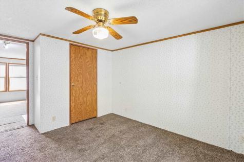 24 Erobi Lane Iowa City IA 52240
