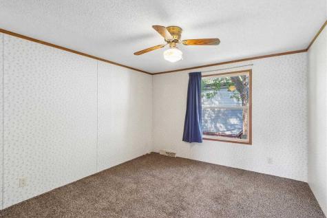24 Erobi Lane Iowa City IA 52240