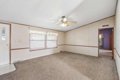 24 Erobi Lane Iowa City IA 52240
