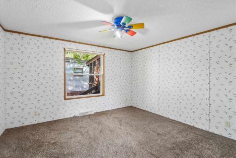 24 Erobi Lane Iowa City IA 52240