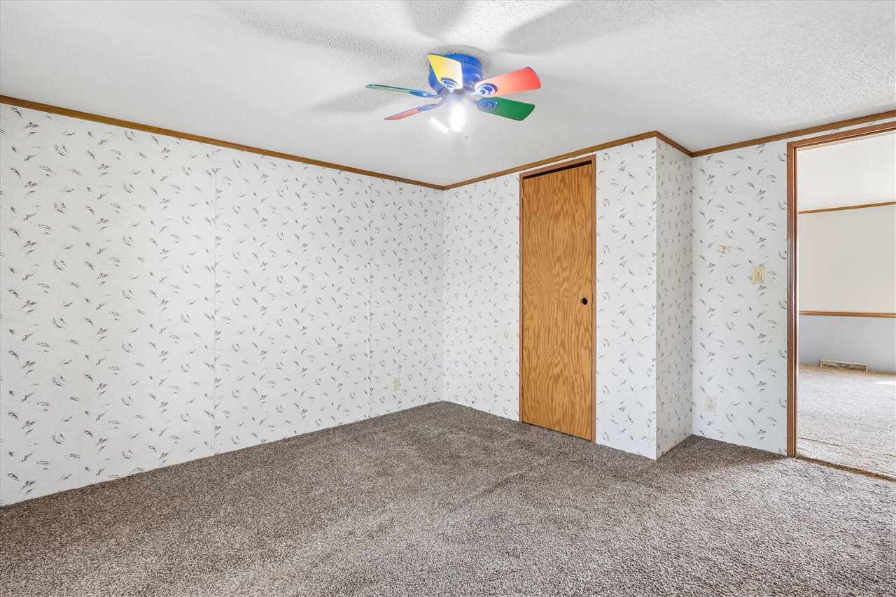 24 Erobi Lane Iowa City IA 52240