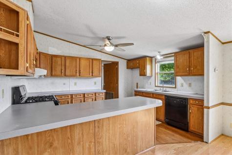 24 Erobi Lane Iowa City IA 52240