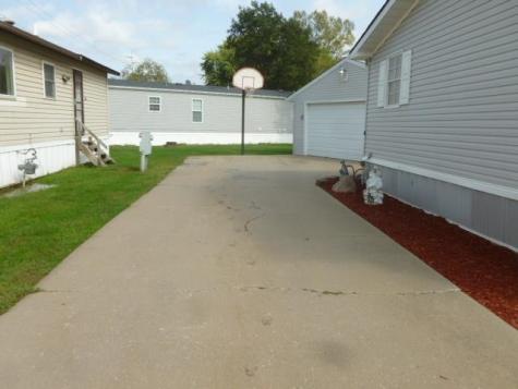 36 East Street Tiffin IA 52340