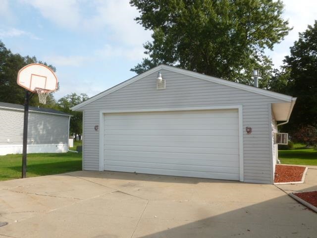 36 East Street Tiffin IA 52340