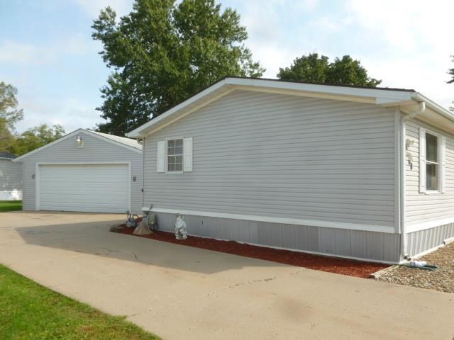 36 East Street Tiffin IA 52340