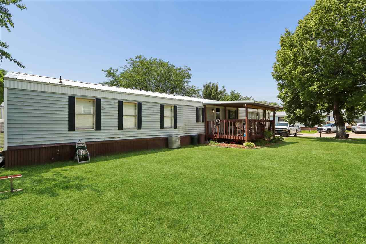10 Erobi Lane Iowa City IA 52240