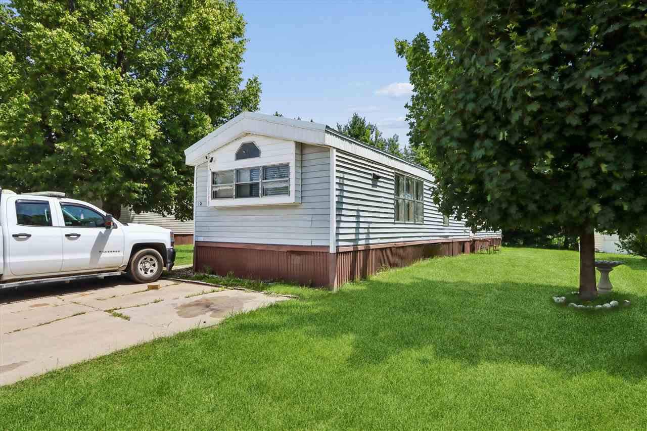 10 Erobi Lane Iowa City IA 52240
