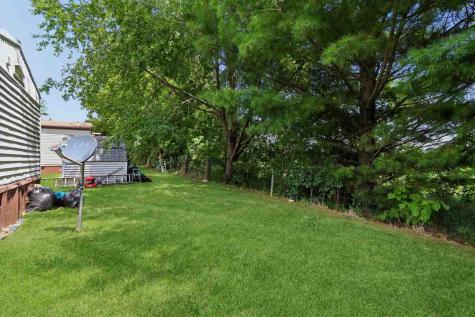10 Erobi Lane Iowa City IA 52240