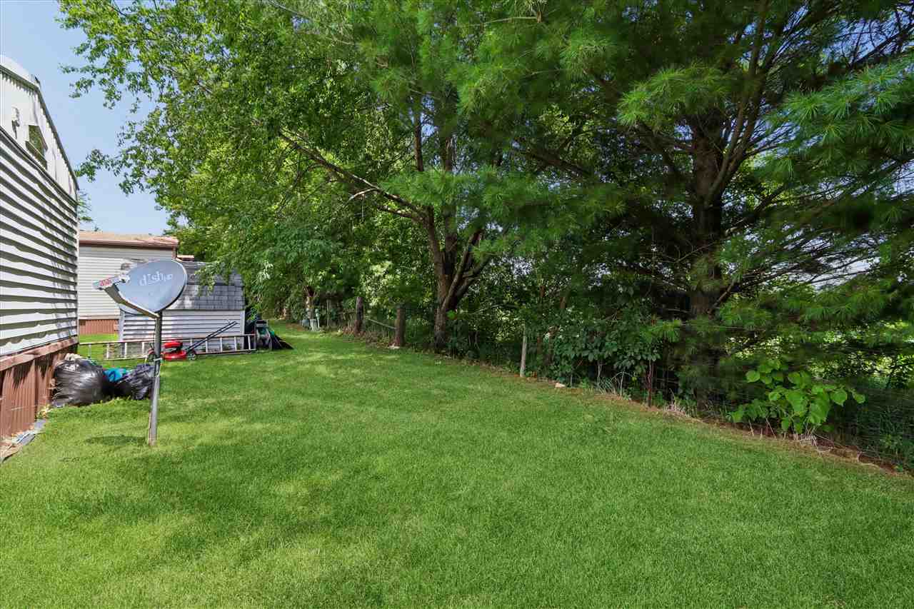 10 Erobi Lane Iowa City IA 52240