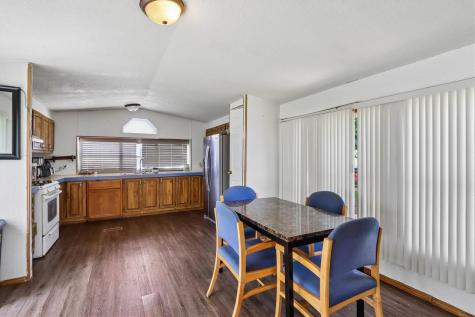 10 Erobi Lane Iowa City IA 52240