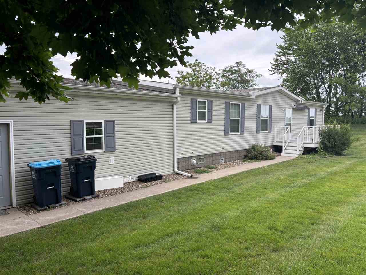 104 N Park Drive Lone Tree IA 52755