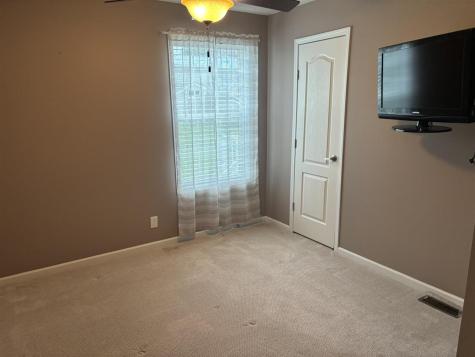 104 N Park Drive Lone Tree IA 52755