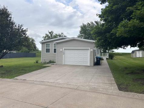 104 N Park Drive Lone Tree IA 52755