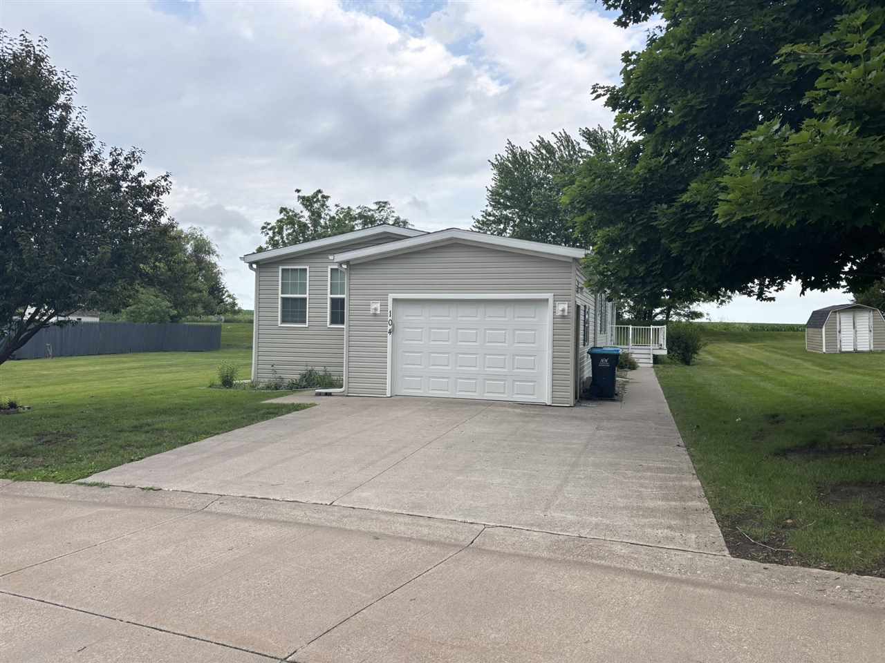 104 N Park Drive Lone Tree IA 52755