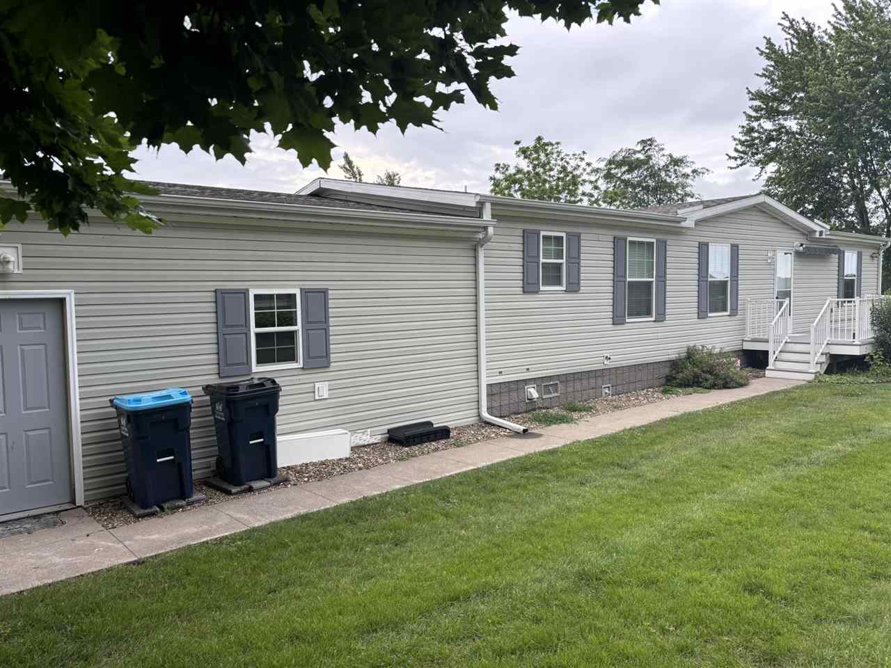 104 N Park Drive Lone Tree IA 52755