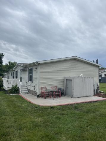 104 N Park Drive Lone Tree IA 52755
