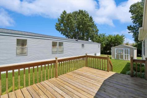 171 Golfview Court North Liberty IA 52317