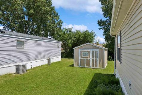 171 Golfview Court North Liberty IA 52317