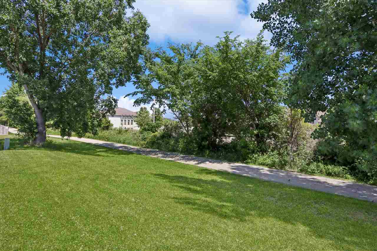 171 Golfview Court North Liberty IA 52317