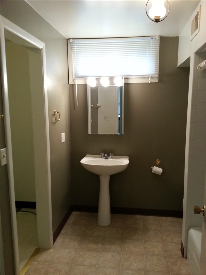 1123 E Washington Street Iowa City IA 52245