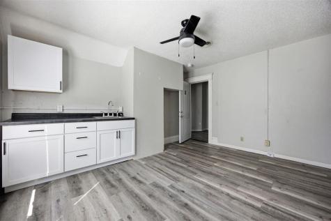 416 S Dodge Street Iowa City IA 52240