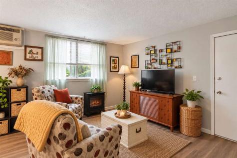 422 N 1st Street West Branch IA 52358