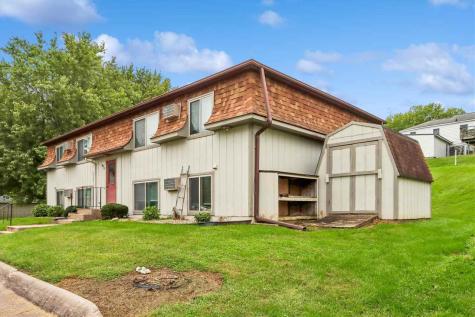 422 N 1st Street West Branch IA 52358