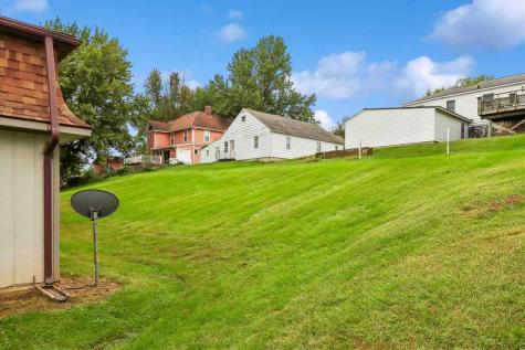 422 N 1st Street West Branch IA 52358