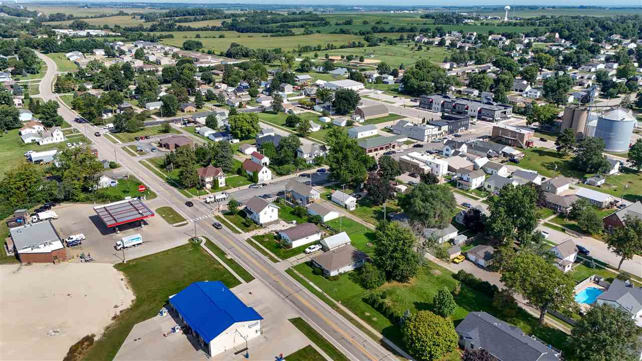 1550 Dows Street Ely IA 52227-9808